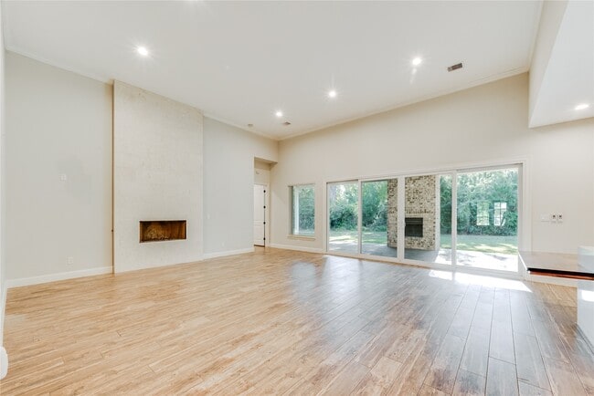 Building Photo - 25126 Scarlett Manor Ct