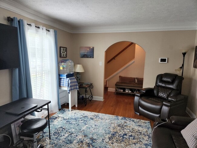 Building Photo - Staycation near everything Fayetteville