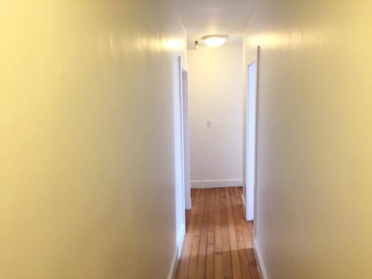 Building Photo - 374 Thames St