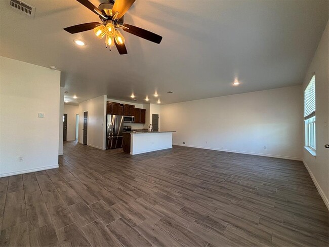 Building Photo - 8502 Trungle Rd