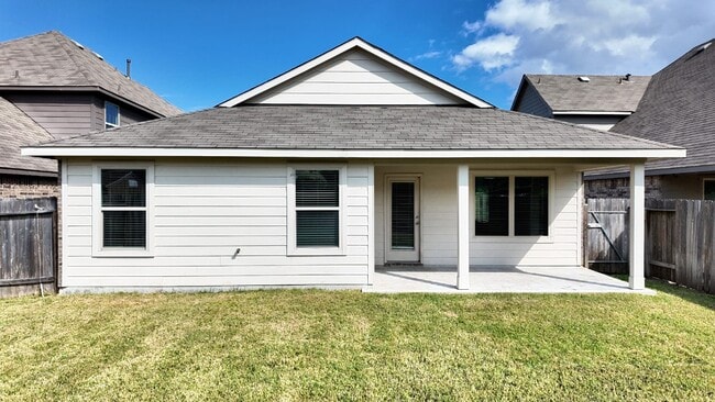 Building Photo - 15414 Rancho Plata Dr