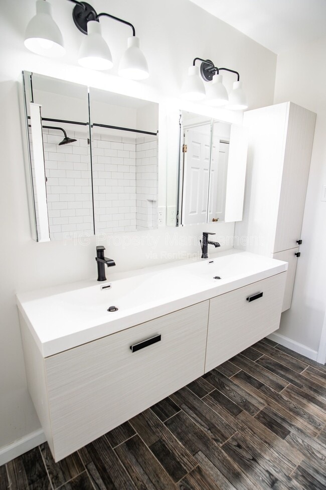 Building Photo - 7205 Canmore Ln NW