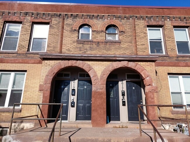 Building Photo - 2617-2619 W 3rd St