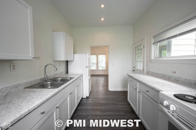 Building Photo - 3531 Garden Ave