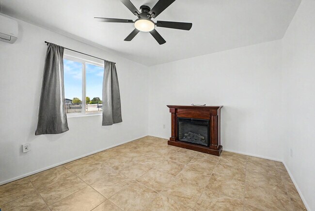 Building Photo - 34233 W Sahuaro St