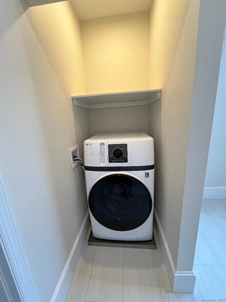 Building Photo - 19 Hudson Ter