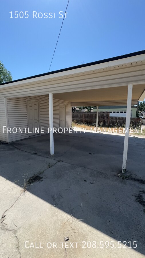 Building Photo - 1505 Rossi St