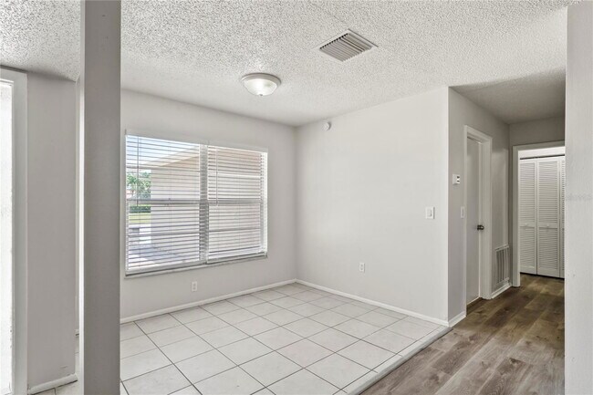Building Photo - 6501 14th Ave W