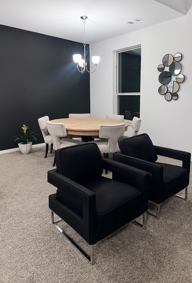 Building Photo - 14224 Grand Hls Dr