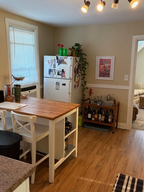 Building Photo - 2126 W Barry Ave