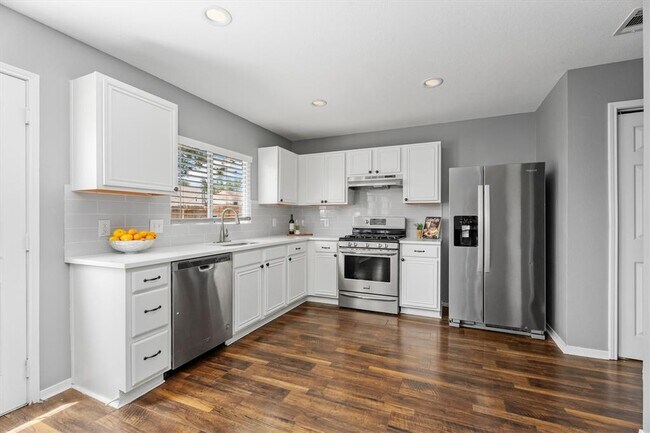 Building Photo - 7322 Foxbrook Dr