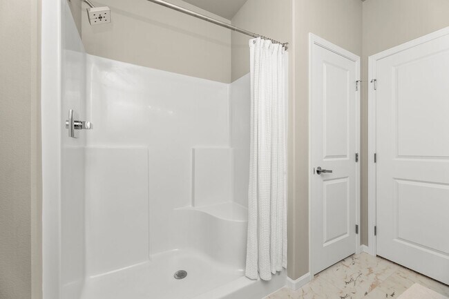 Building Photo - 4-bedroom, 3-bathroom West Fargo Single-Family Home w/ 2 Stall Garage