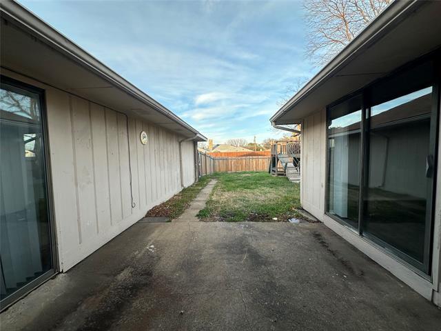 Building Photo - 305 Marriott Ln