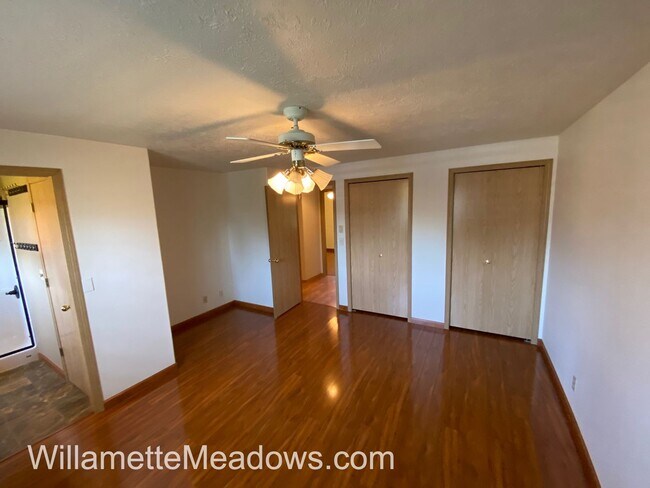 Building Photo - Beautiful 3 Bedrooms, 2 Bathrooms, In Aumsville