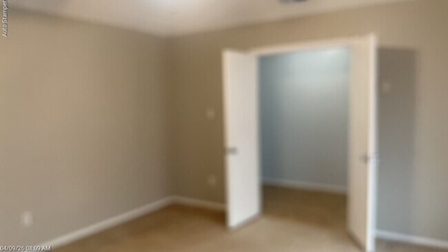 Building Photo - 501 Lantana Dr
