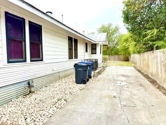 Building Photo - 1518 W Craig Pl