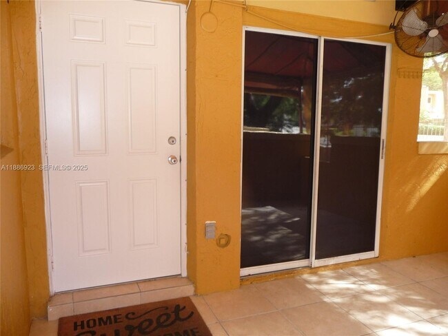 Building Photo - 13904 SW 65th Terrace