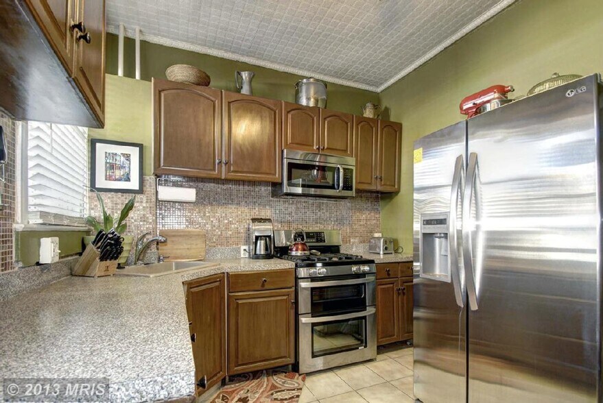 Kitchen 1 - 67 W St NW