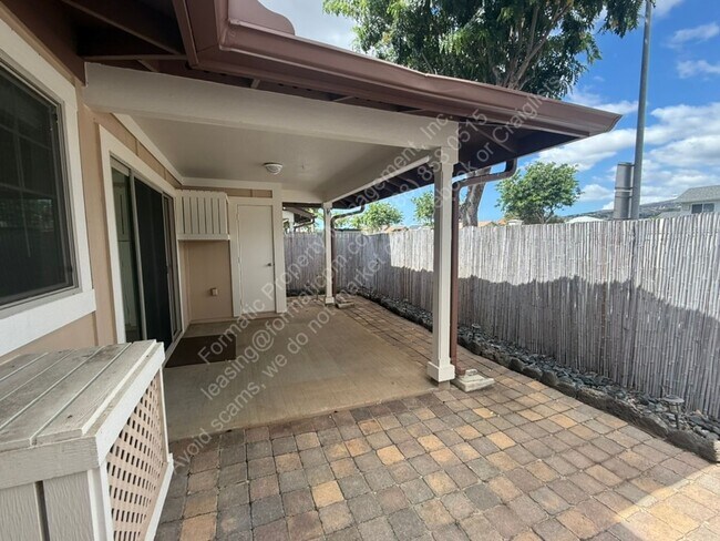 Building Photo - 91-1221 Kamaaha Ave