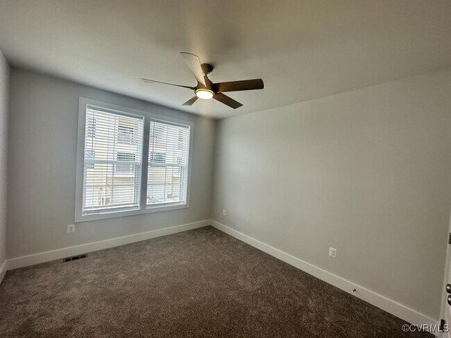 Building Photo - 524 Greybull Walk