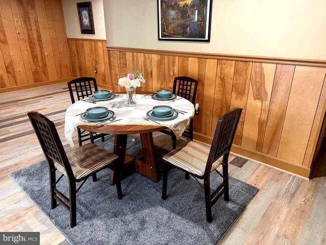 Building Photo - 7428 Mason Ln