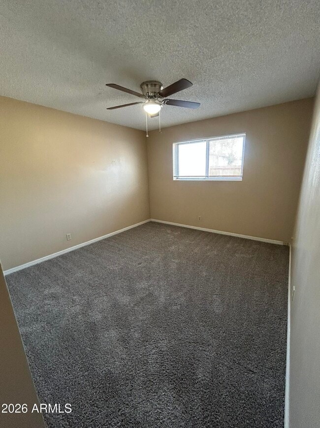 Building Photo - 512 W Malibu Dr