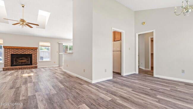 Building Photo - 220 Audubon Dr