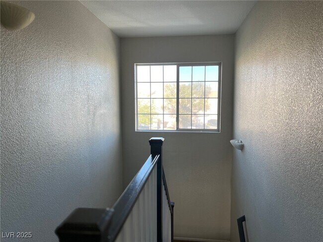 Building Photo - 8037 Peaceful Village Pl