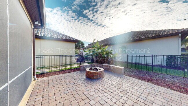 Building Photo - 3060 Danube Ct
