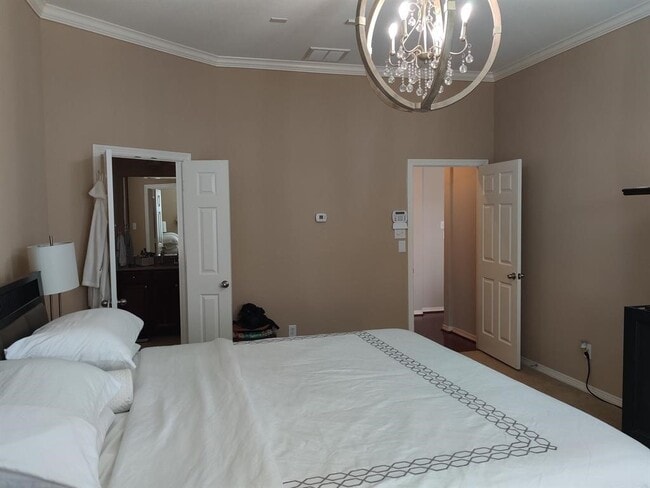 Building Photo - 13401 Indigo Sands Dr