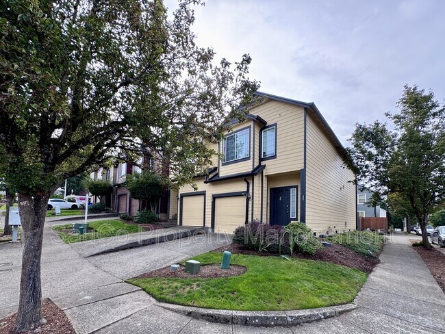 Building Photo - 5914 SE 16th Loop