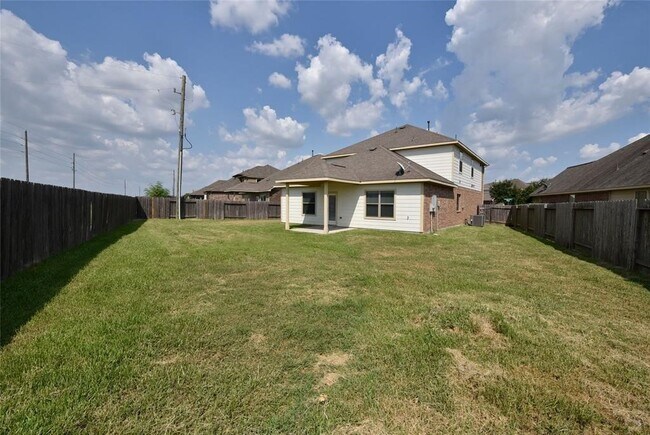 Building Photo - 4050 Calaway Oaks Ln