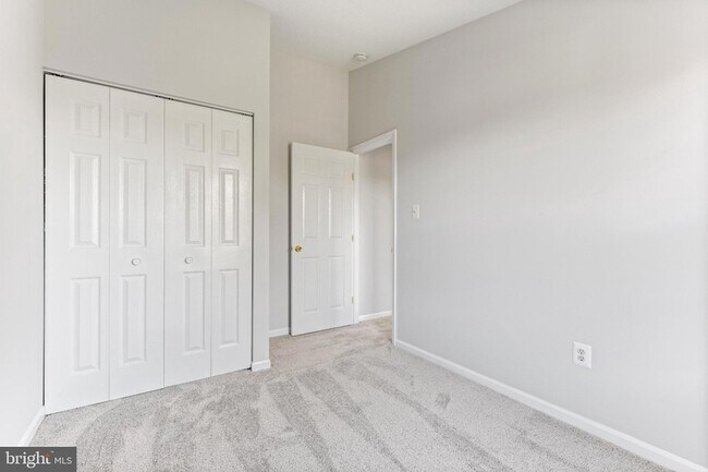 Building Photo - 1232 Quaker Ridge Dr
