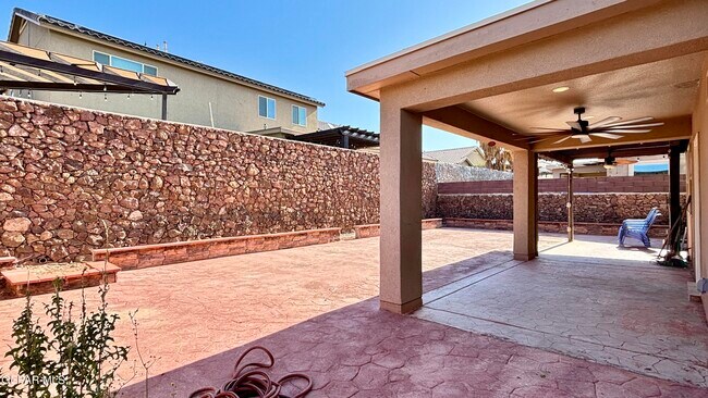Building Photo - 12437 Pleasant Crest