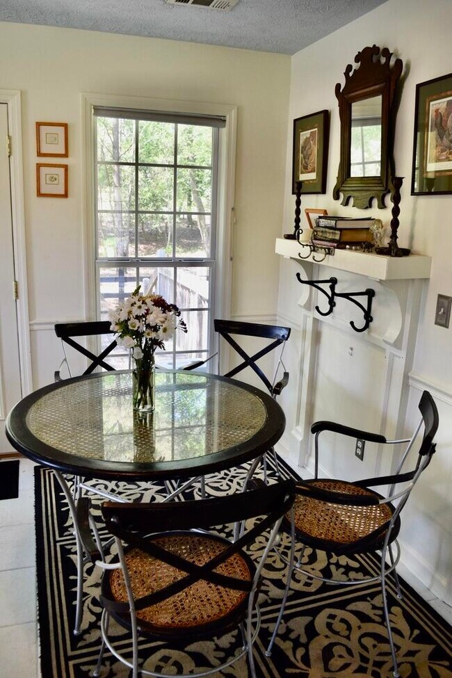 Building Photo - 1144 Sizemore Rd