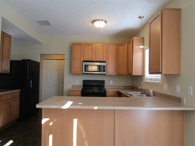 Building Photo - 16698 Maraschino Dr