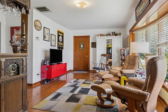 Building Photo - 2603 N Ridgewood Ave