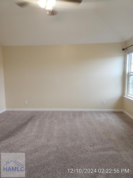 Building Photo - 73 Labrador Ln