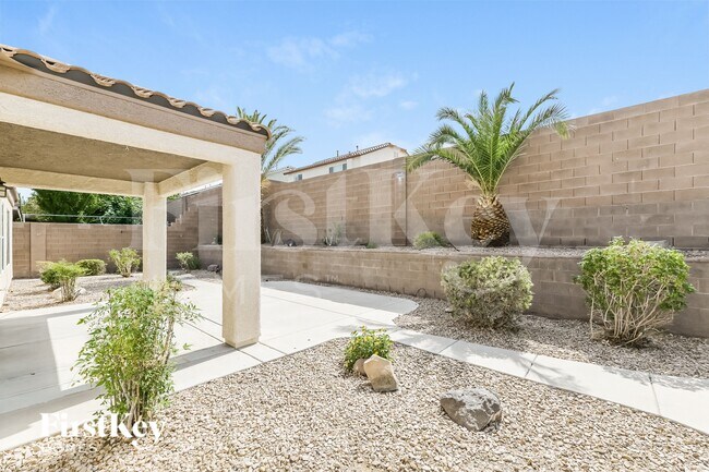 Building Photo - 1049 Silver Star St