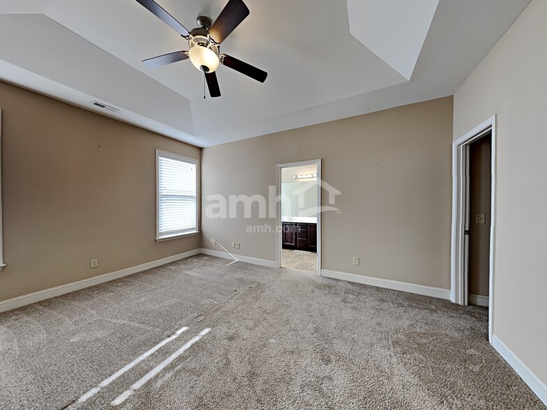 Building Photo - 259 Applehill Way