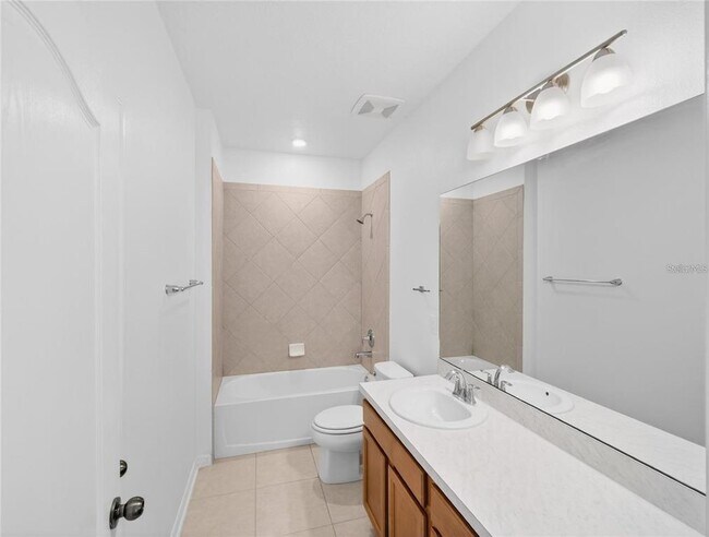Building Photo - 2556 Leyland Cypress Ln