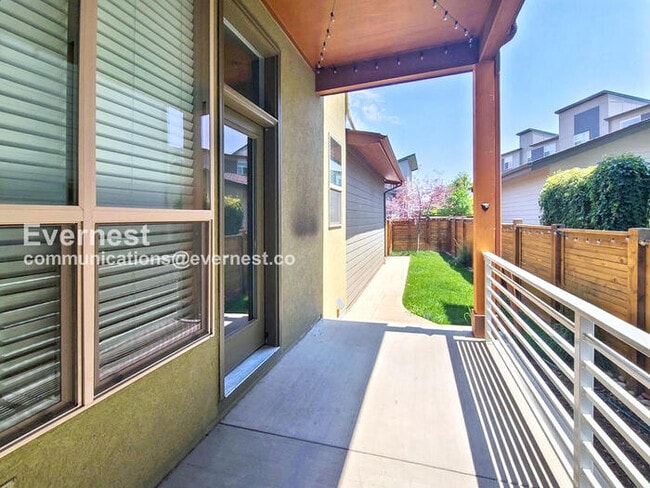 Building Photo - 5470 Trenton St