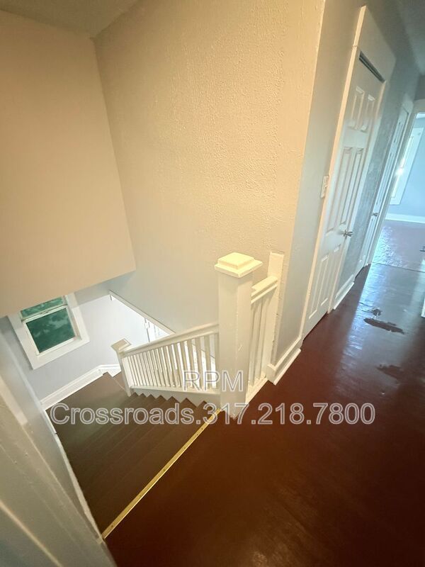 Building Photo - 3709 N Kenwood Ave