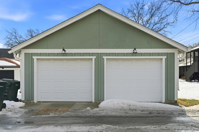 Building Photo - 1374 Ida Ave