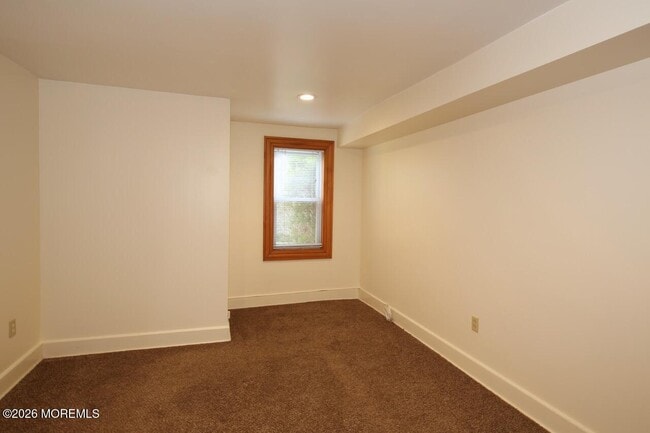 Building Photo - 29 4th Ave