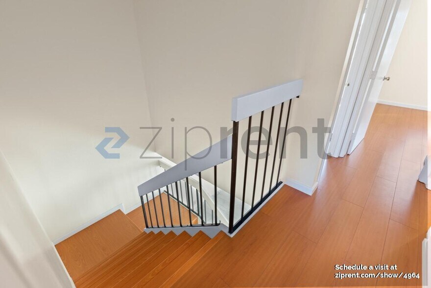 Building Photo - 540 Valley Forge Way