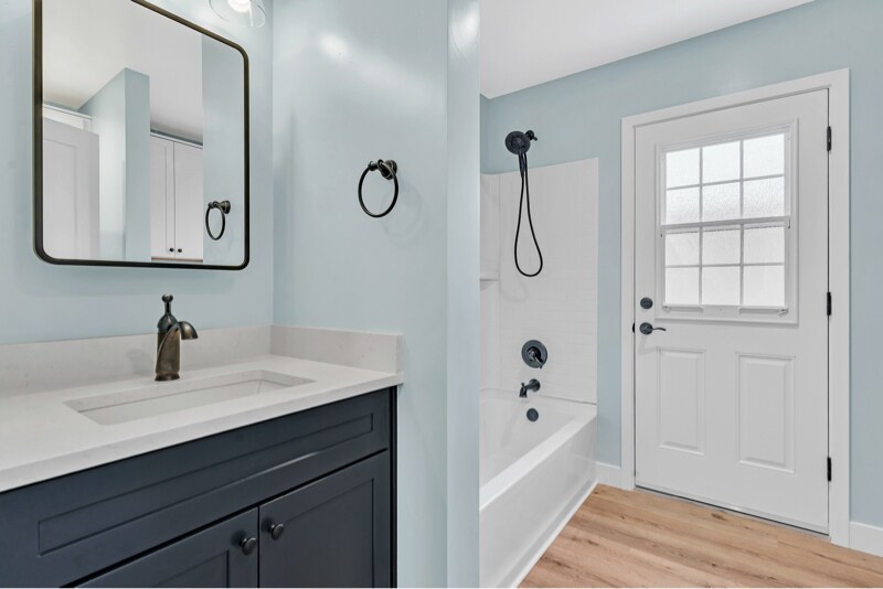 Building Photo - 1304 Basswood Ave