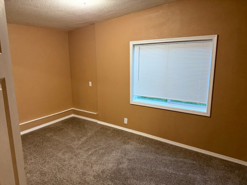 Building Photo - 17609 SE Stark St