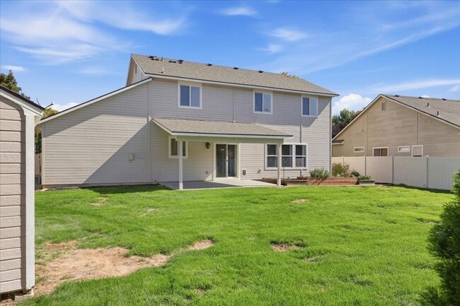Building Photo - 3053 E Calabria Dr