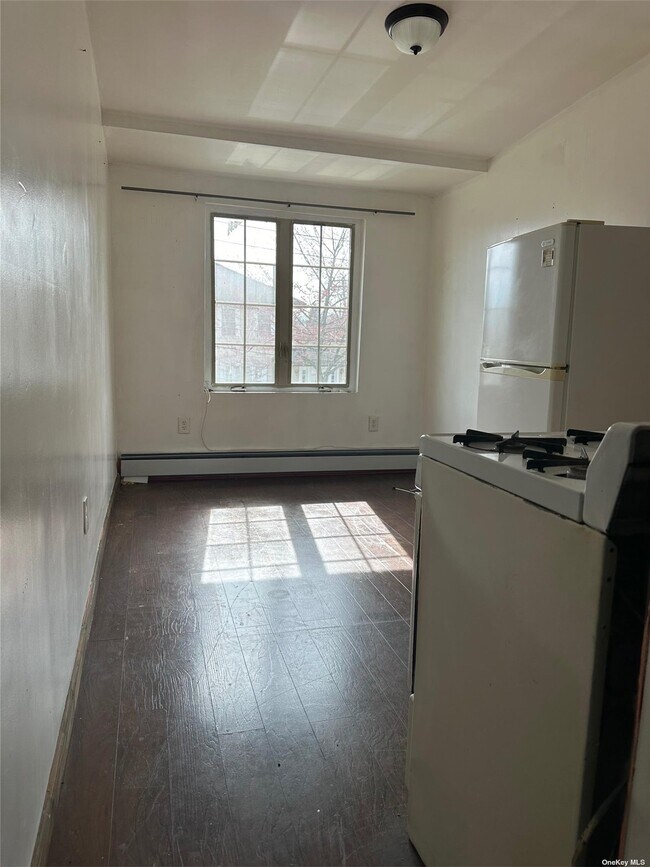 Building Photo - 118-45-180 180th St
